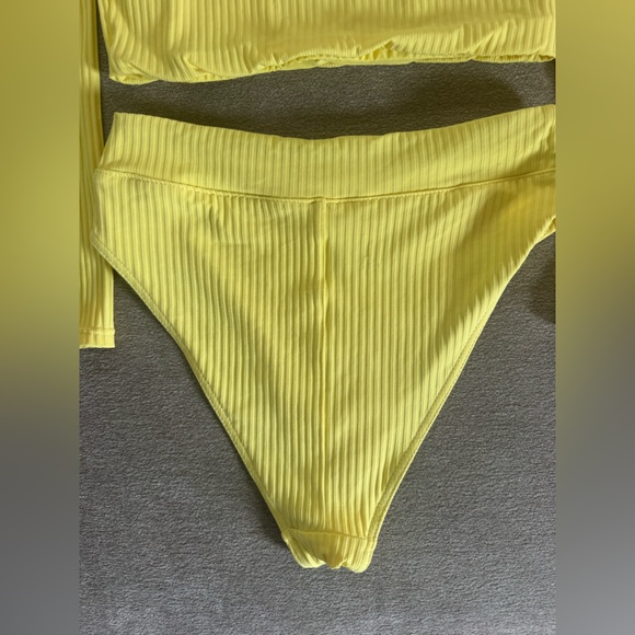 Yellow Ribbed Surf Bikini Set - Picture 3 of 3
